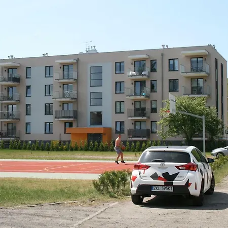 Grey & White Pogodne Apartment